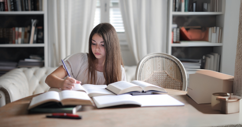How to Help Kids Focus Without Screen Time